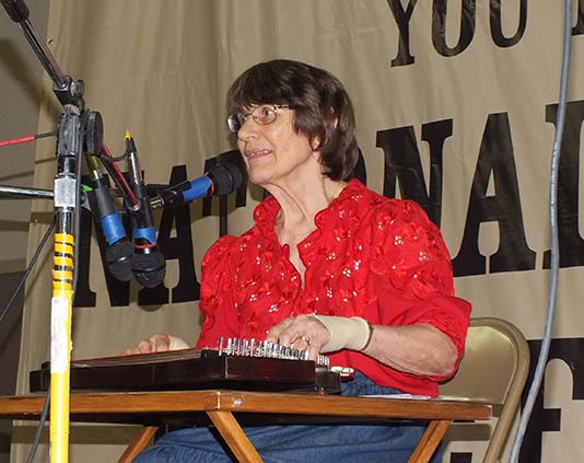 Country Music Bits: Amazing Grace on the Zither